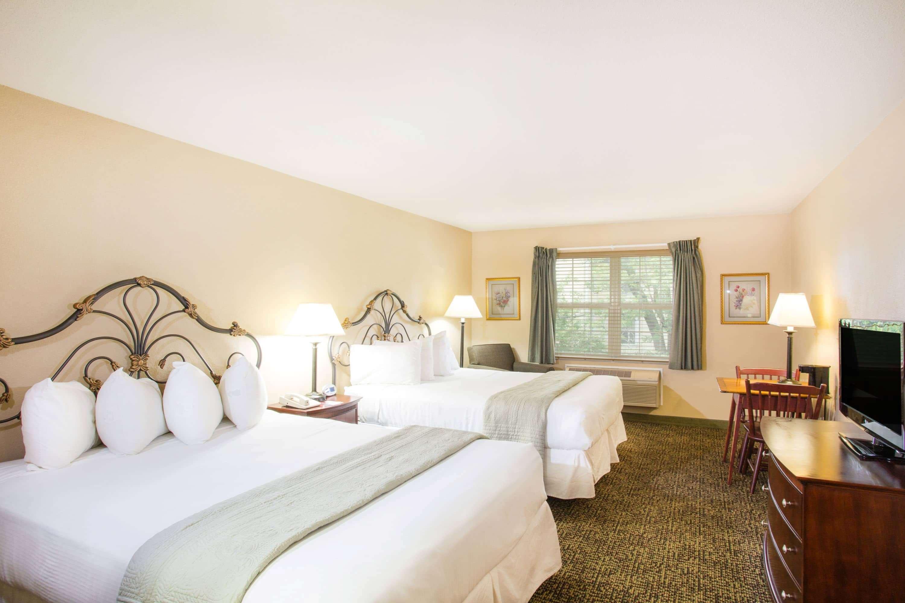 Wyndham Garden Galena Hotel & Day Spa Exterior photo