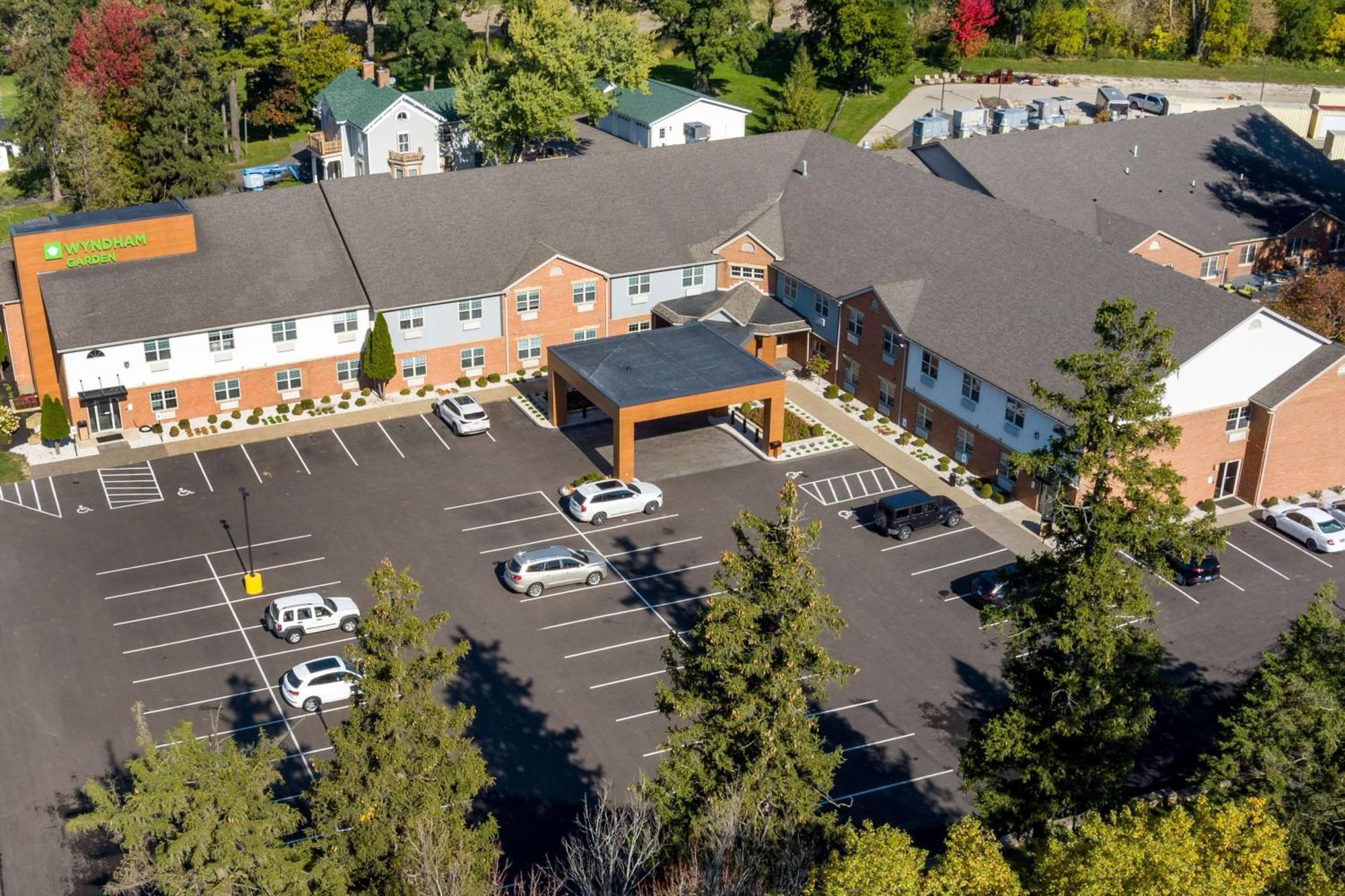 Wyndham Garden Galena Hotel & Day Spa Exterior photo