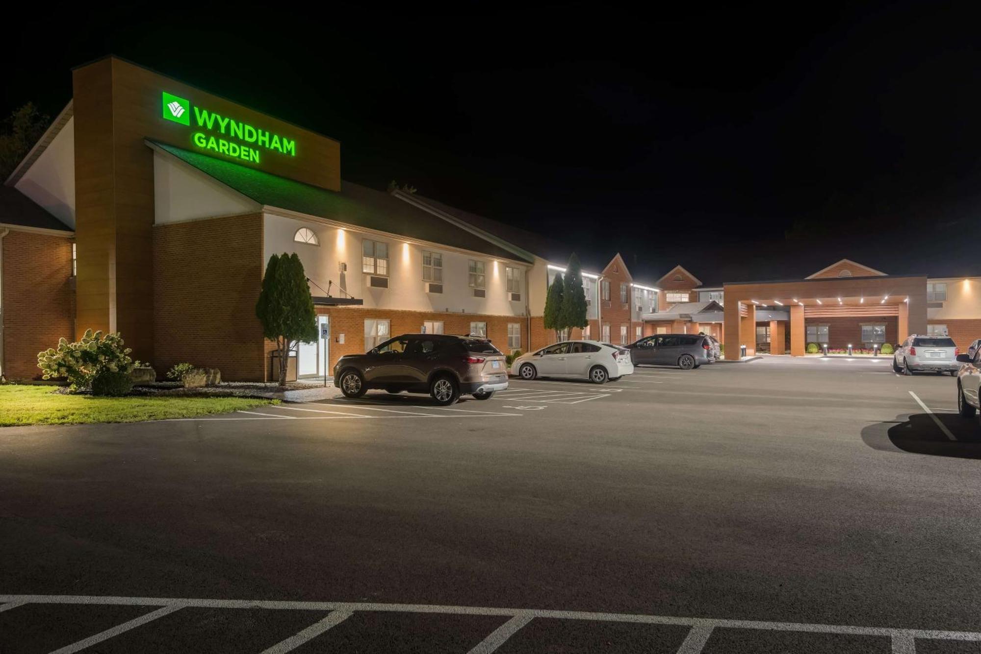 Wyndham Garden Galena Hotel & Day Spa Exterior photo